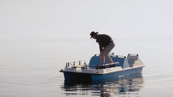 Aperçu de la vidéo promotionnelle du chasseur sur le pédalo