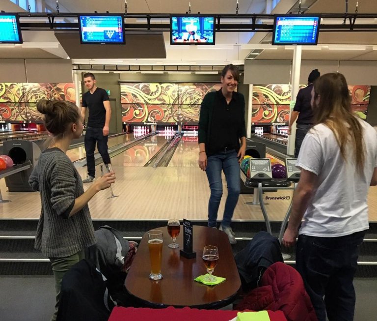 La team Pomzed en sortie bowling.