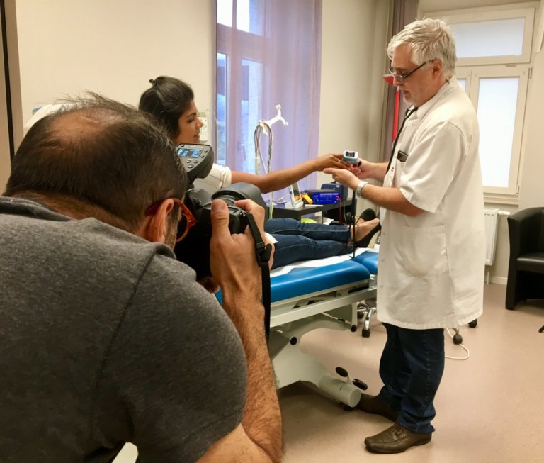 Shooting photo dans le cabinet du médecin chez Aquavirat.